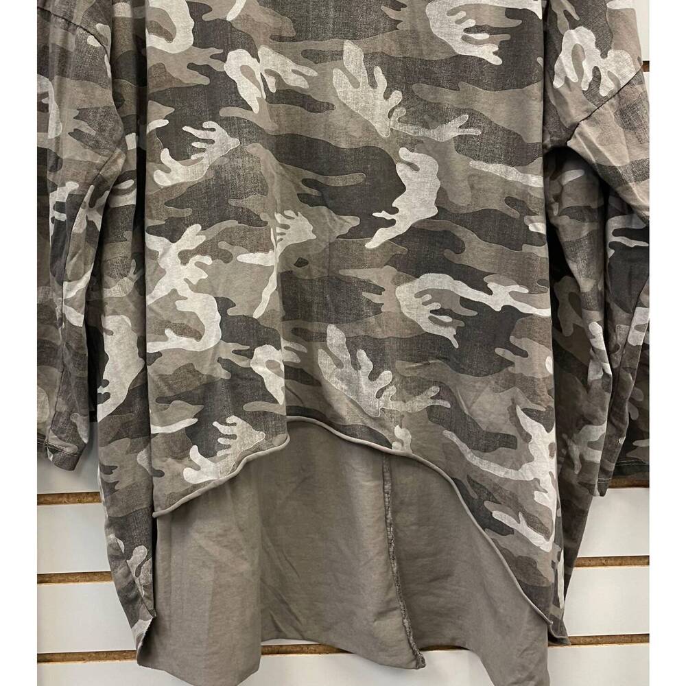NEW YOLLY women's camo high low top in brown